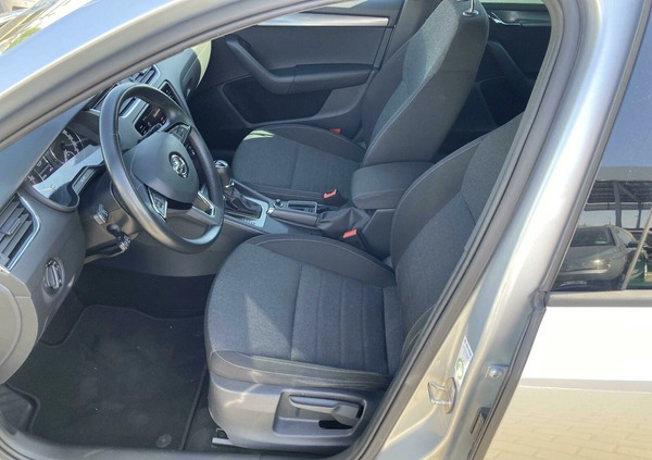 Skoda Octavia cena 71900 przebieg: 153114, rok produkcji 2019 z Trzebinia małe 667